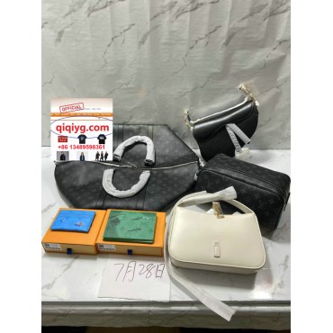 qiqiyg.com whatsapp:+8613489598361 Sacs à main et vêtements de mode en gros Darcy-yupoo Topk8-06