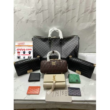qiqiyg.com whatsapp:+8613489598361 Sacs à main et vêtements de mode en gros Darcy-yupoo Topk8-12
