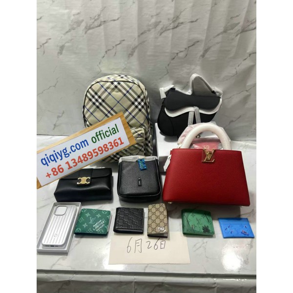 qiqiyg.com whatsapp:+8613489598361 Sacs à main et vêtements de mode en gros Darcy-yupoo Topk8-41
