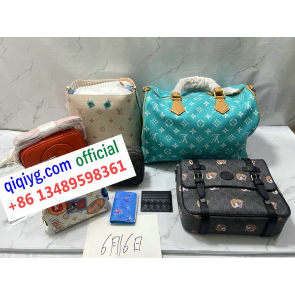 qiqiyg.com whatsapp:+8613489598361 Sacs à main et vêtements de mode en gros Darcy-yupoo Topk8-102