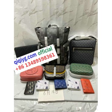 qiqiyg.com whatsapp:+8613489598361 Sacs à main et vêtements de mode en gros Darcy-yupoo Topk8-104