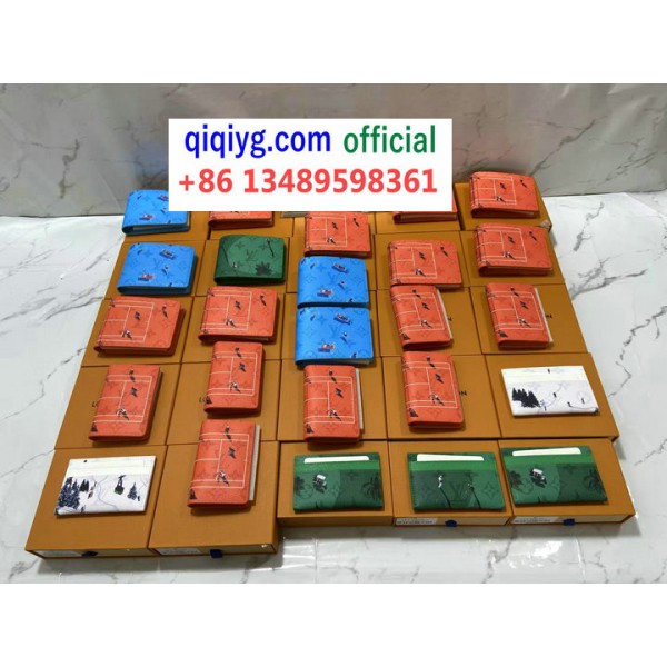 qiqiyg.com whatsapp:+8613489598361 Sacs à main et vêtements de mode en gros Darcy-yupoo Topk8-106