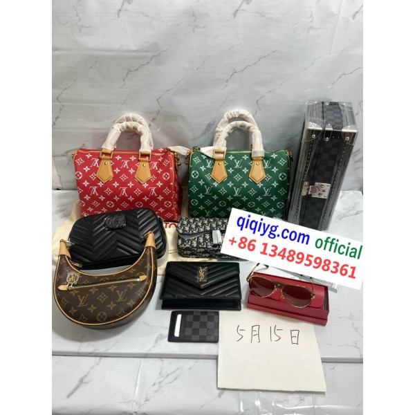 qiqiyg.com whatsapp:+8613489598361 Sacs à main et vêtements de mode en gros Darcy-yupoo Topk8-128