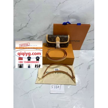 qiqiyg.com whatsapp:+8613489598361 Sacs à main et vêtements de mode en gros Darcy-yupoo Topk8-129