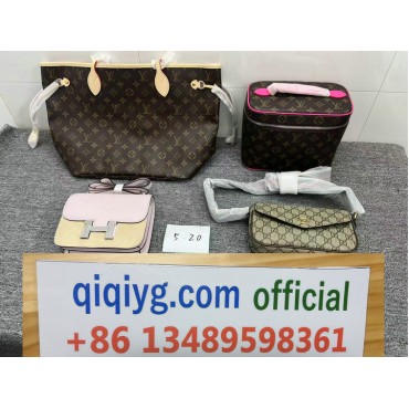 qiqiyg.com whatsapp:+8613489598361 Sacs à main et vêtements de mode en gros Darcy-yupoo Topk8-149
