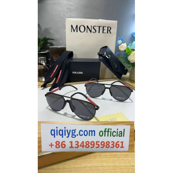 qiqiyg.com whatsapp:+8613489598361 Sacs à main et vêtements de mode en gros Darcy-yupoo Topk8-159