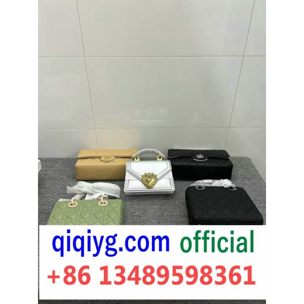 qiqiyg.com whatsapp:+8613489598361 Sacs à main et vêtements de mode en gros Darcy-yupoo Topk8-162