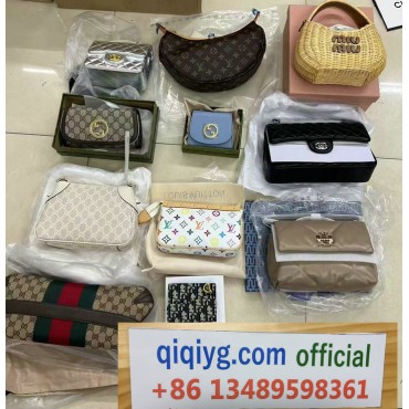 qiqiyg.com whatsapp:+8613489598361 Sacs à main et vêtements de mode en gros Darcy-yupoo Topk8-170