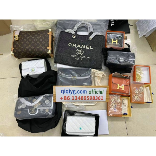 qiqiyg.com whatsapp:+8613489598361 Sacs à main et vêtements de mode en gros Darcy-yupoo Topk8-194